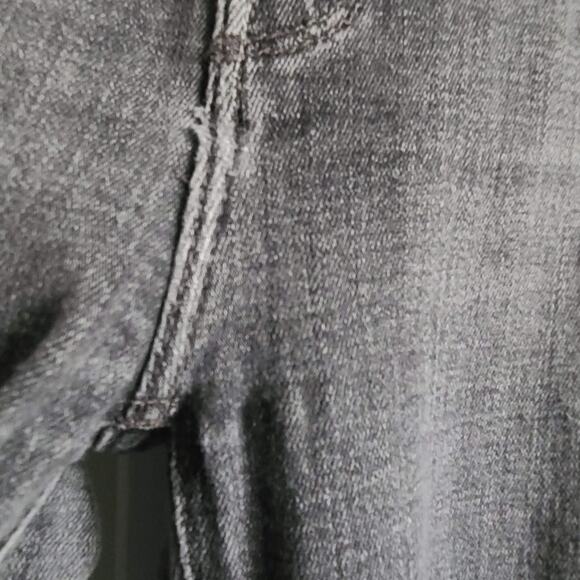 MOTHER The Mid‎ Rise Dazzler in Open Later Gray Busted Knee 1686-734 Women's 28 - Picture 16 of 16